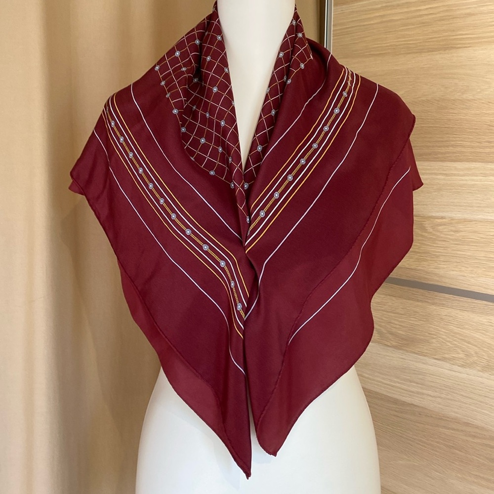 Vintage Burgundy Geometric Square Scarf 27x 27” Satin Feel Neck Hair Accessory
